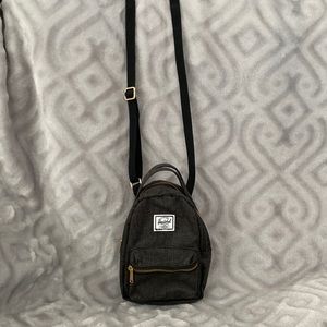 NWOT Herschel Nova Crossbody
